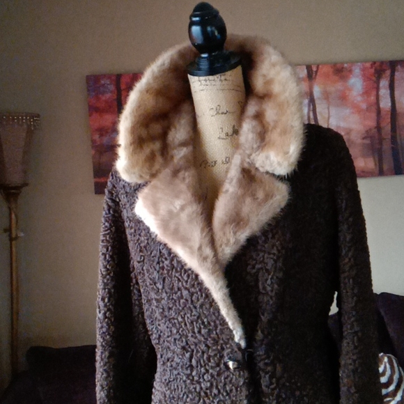 Vintage Persian curly lamb wool coat - Picture 3 of 15
